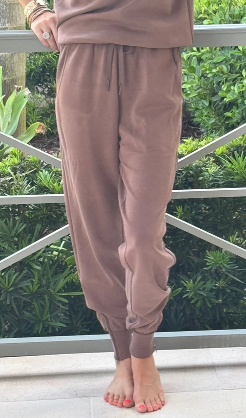 Nikkib Soft Chic Sweatpant